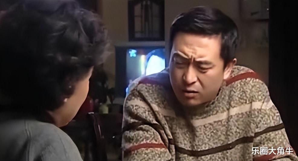 张嘉译放弃一婚杜珺后,二婚娶24亿离异富婆,现成人生赢家