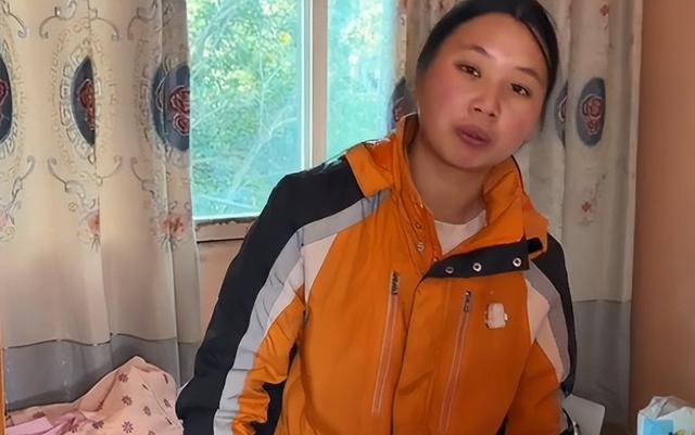 二胎|牛爱芳自曝儿子发育迟缓!11月还不会翻身、爬走,眼睛也疑似斜视