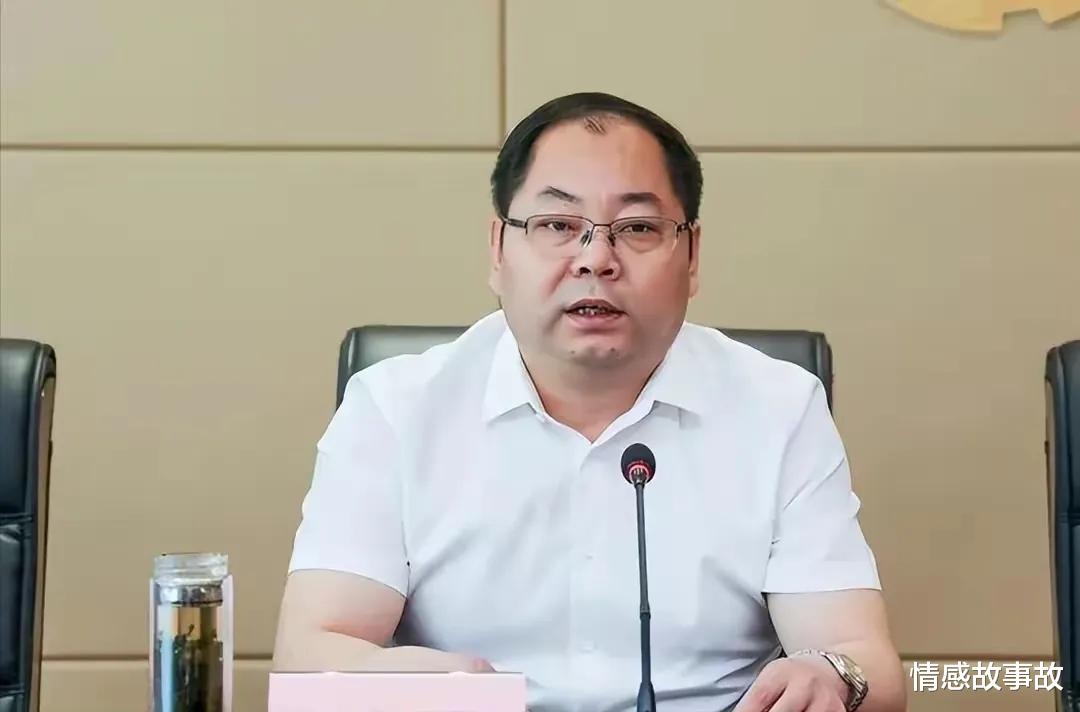 国企|不堪入目，山东一国企董事长KTV里点有偿小姐，现场诸多画面爆出