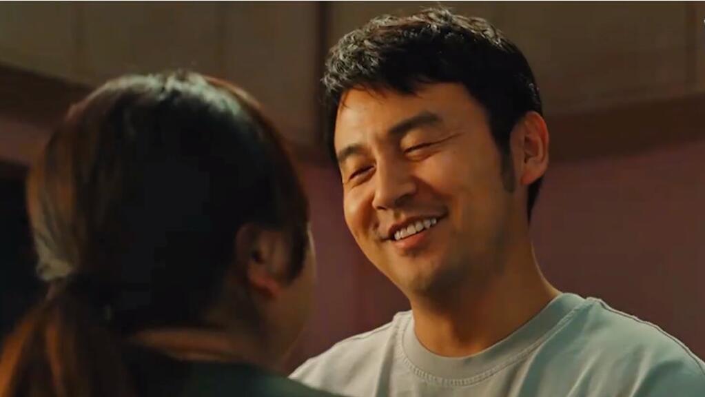 2024要变成“雷佳音年”了？演一部爆一部，咋突然这么抢手了？