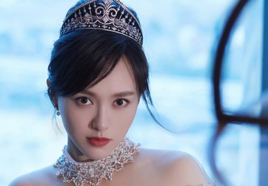 杨幂|85花关系现状,杨幂扛把子,刘亦菲特立独行,赵丽颖默默耕耘