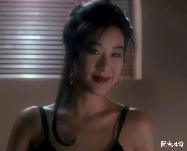 郑秀文|郑秀文的身材告诉你:“排骨精”一点都不美,身材丰腴才是真绝色