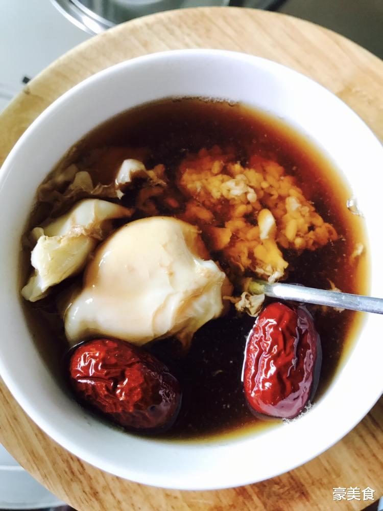 红糖加它就是“穷人”的阿胶，30岁的女人，每天吃一碗，皮肤光滑白皙气色好