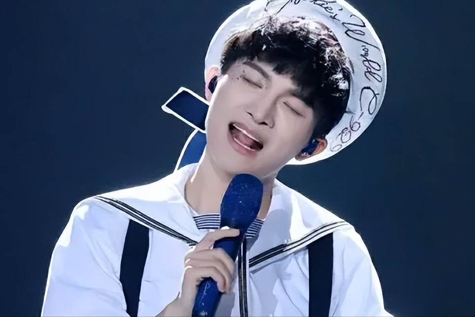 明星|明明一张“普通脸”,偏被夸成“天花板”,这5位明星不脸红吗?