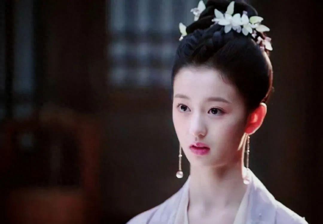 冯绍峰新剧首波口碑出炉了！观众的评价和打分都“一针见血”