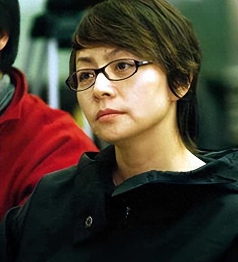 京圈6大富婆曝光,身价过百亿,坐拥北京一条街,娱乐圈只手遮天