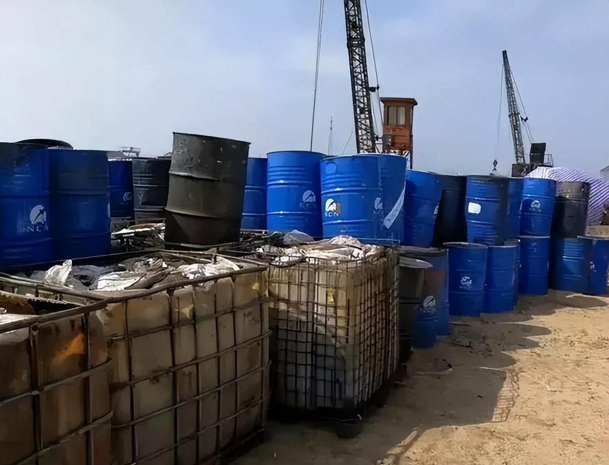 医生|“毒铁锅”多次遭央视曝光，把美食变成“毒药”，为何仍屡禁不止