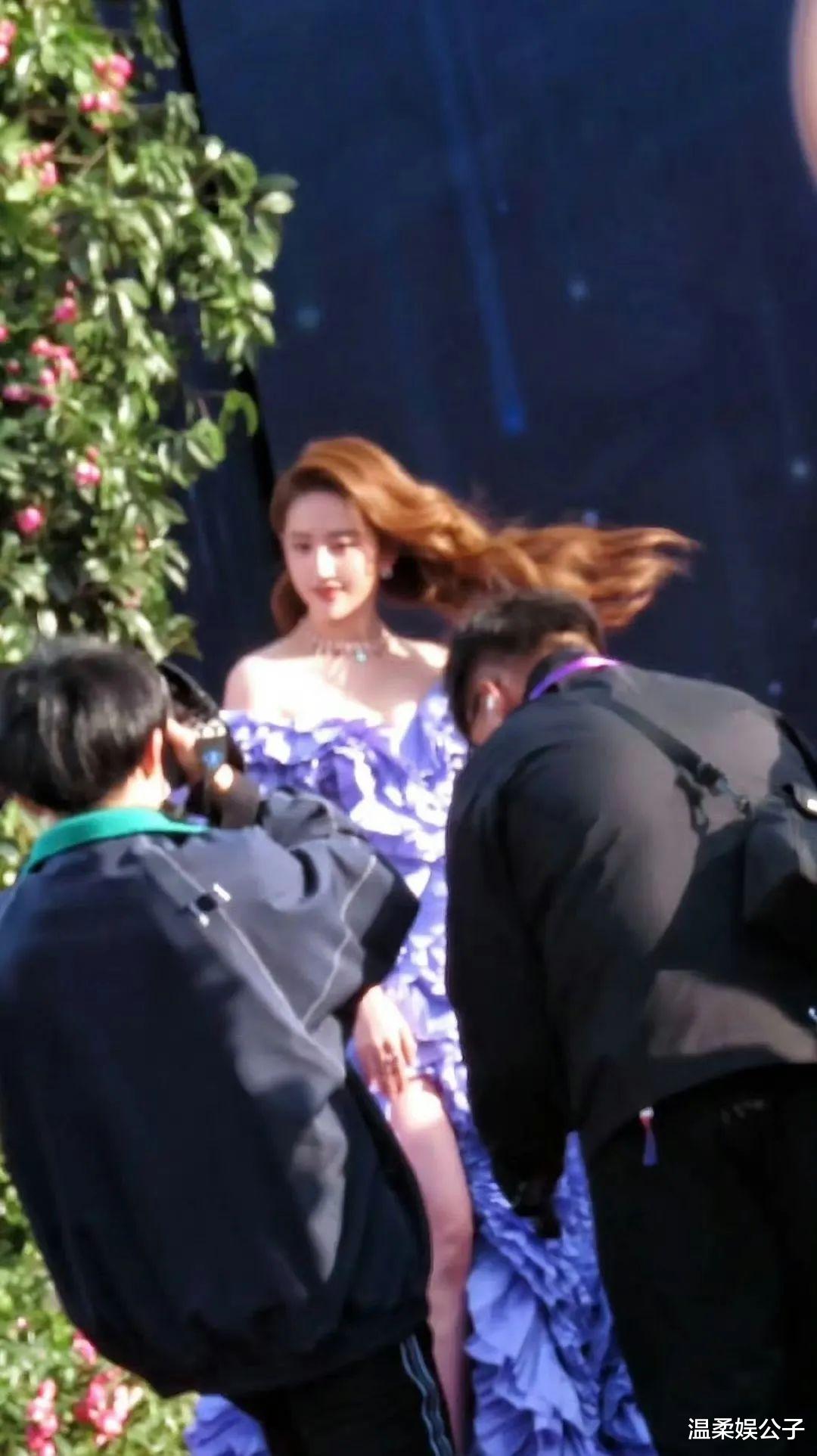 上海这一夜,星光闪耀,刘亦菲惊艳全场,内娱反白幼瘦再下一城