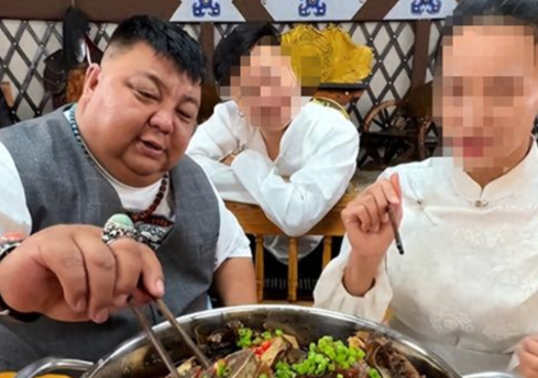 “吃播四巨头”现状：2年没俩，恩克吐血，疯狂吃肉，拒绝减肥