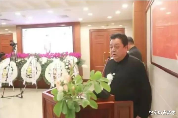 德云社|李建华遗体告别,德云社无一人到场惹争议,问题究竟出在哪里?