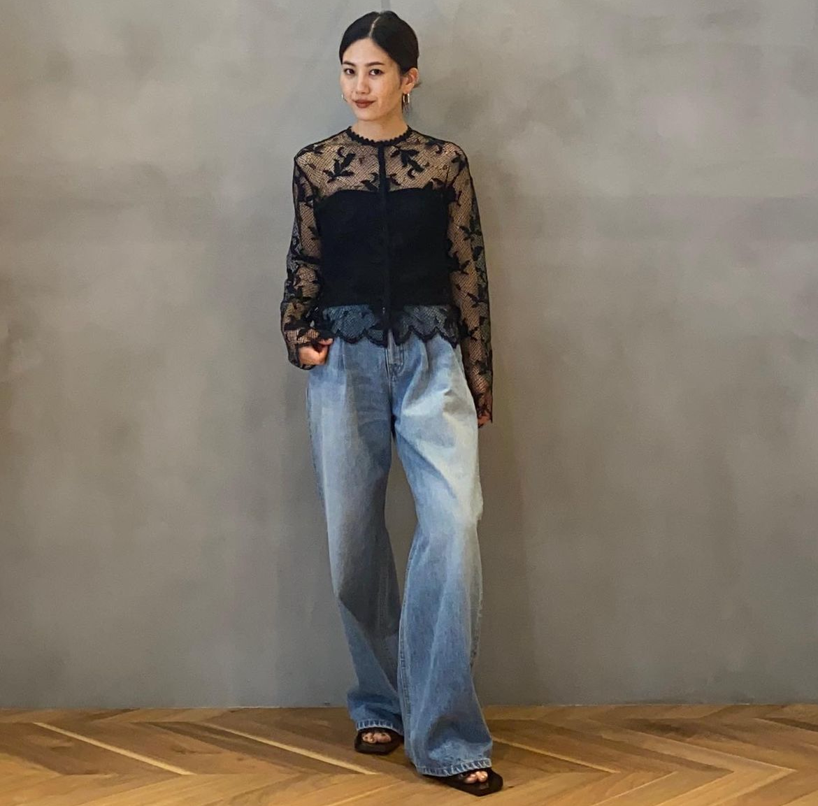 穿衣搭配|没颜值没身材，但一定要会打扮！她才1米53，穿搭让人眼前一亮