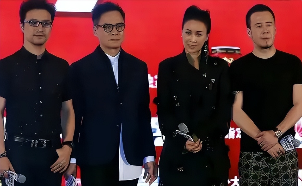 《罗刹海市》播放破300亿次,刀郎到手多少钱?网友:没见过世面