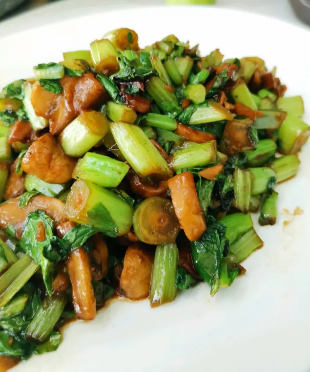 牛奶|年纪大了要养骨,别只喝牛奶,多吃这4种,强筋壮骨,腿脚不抽筋