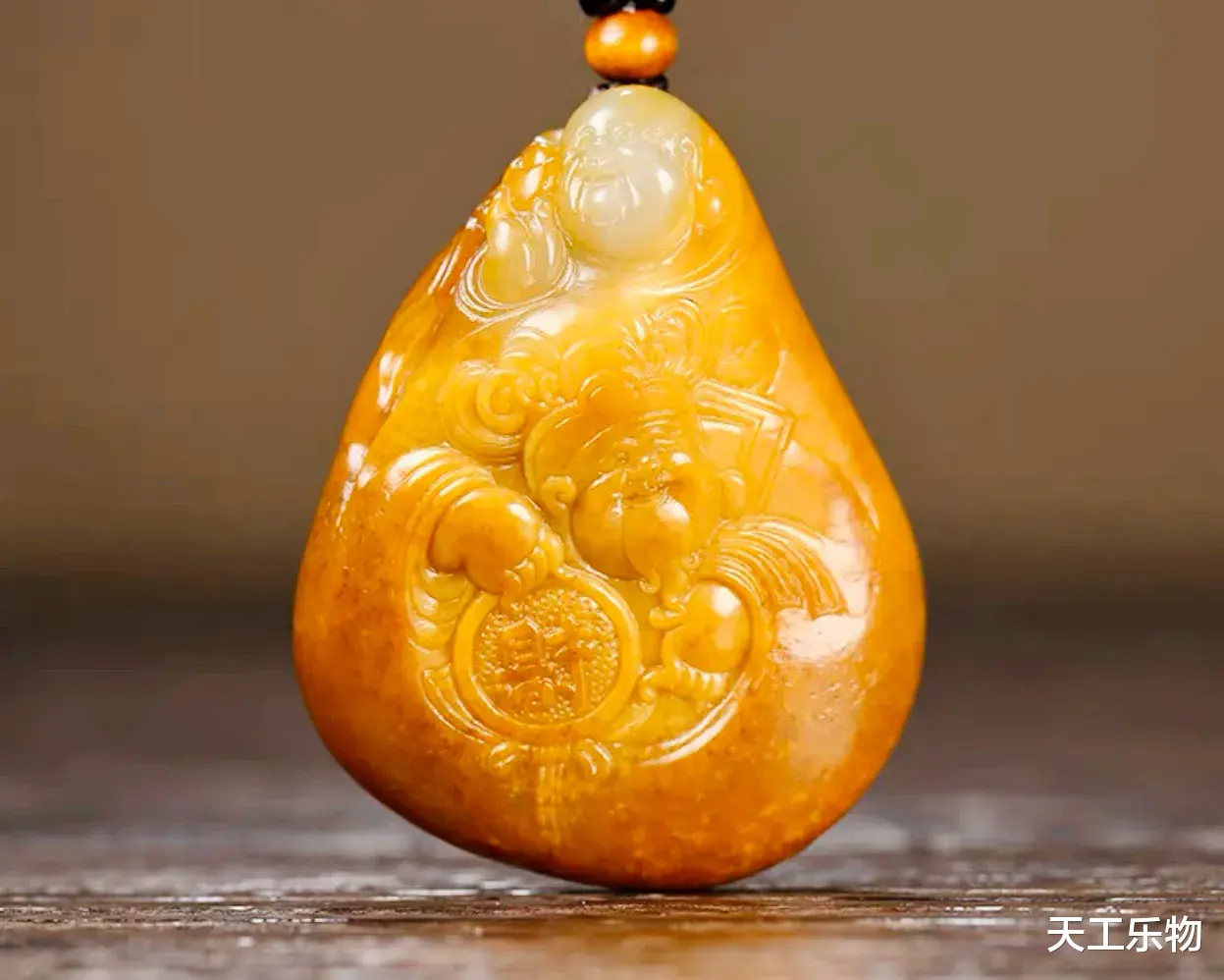 |韧性满分的和田玉,能否经得住碰撞考验?