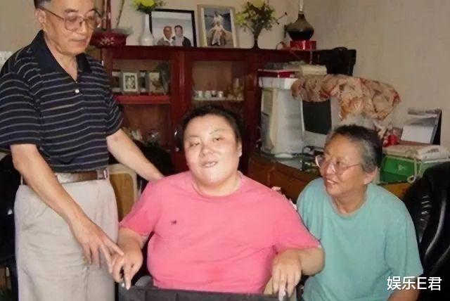 朱令离世，李健十年前的声援仍于事无补，网友：她也算解脱了