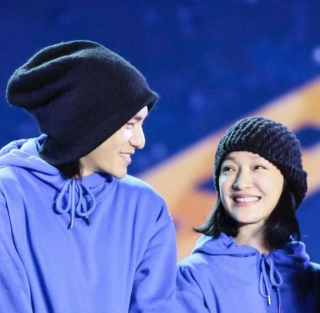 马蓉|4个瓜!陈坤周迅被曝闪婚,女方已有孕在身,马蓉投资1500万移民