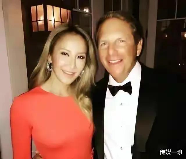 抢救李玟3个细节曝光:她自杀冲出浴室呼救,心跳恢复后曾有意识