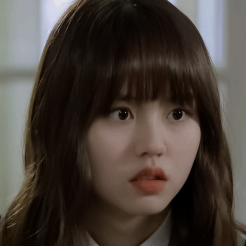 从24岁金所泫脸垮，看高颧圆肉脸为啥不能过胖or暴瘦？