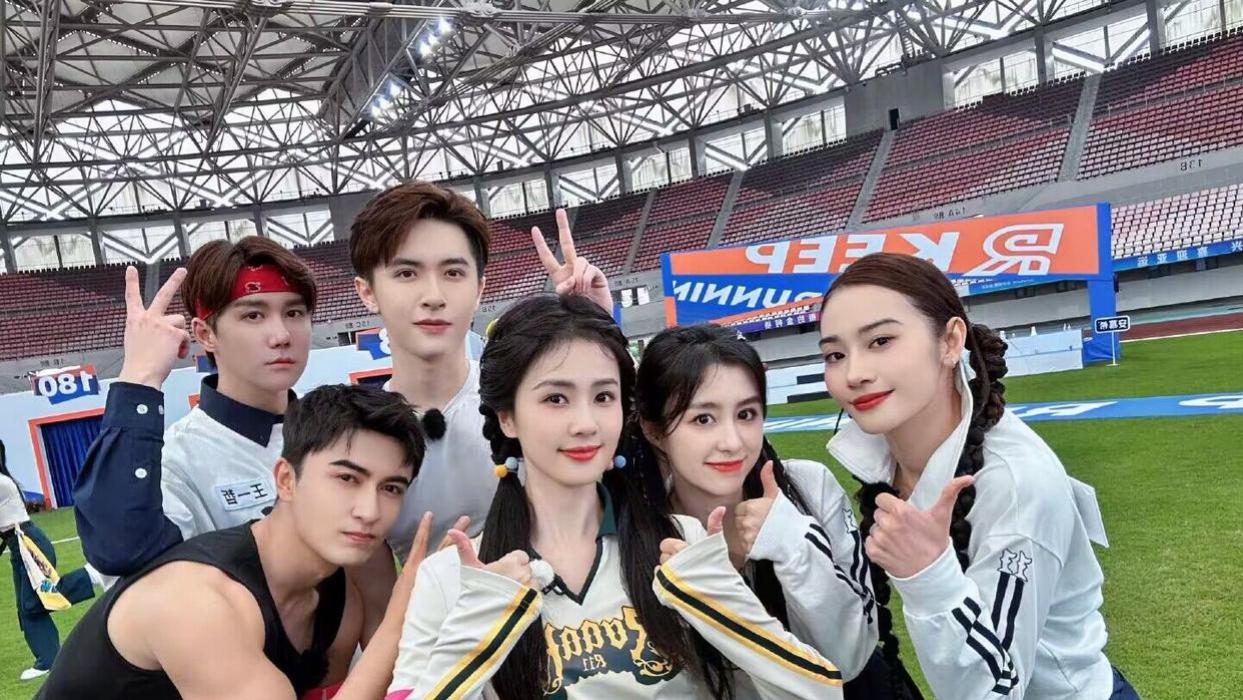 奔跑吧兄弟|《奔跑吧》收官战全员回归，两大顶流碰面，两对荧幕cp火药十足！