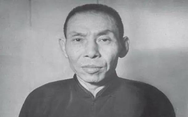 黄金荣:女性的辉煌与挑战