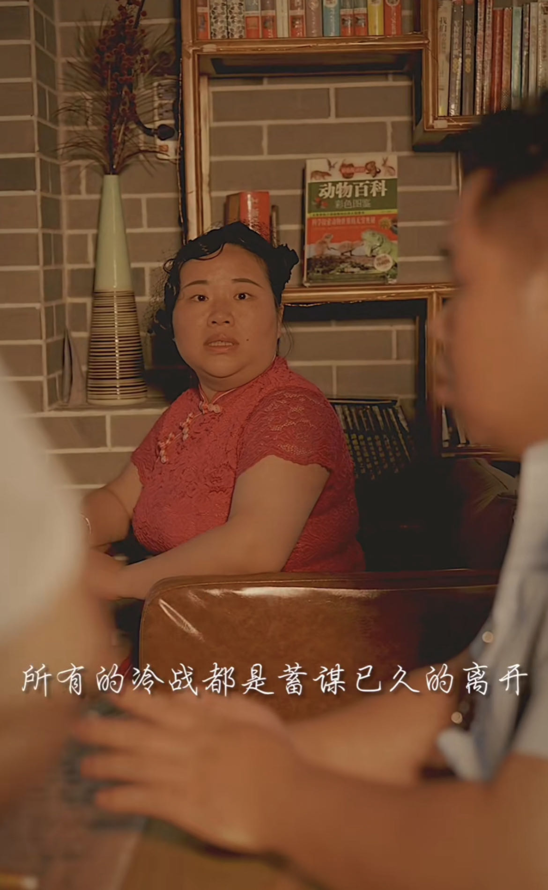 全网疯狂吸粉1000万,160斤空姐变「女神」,网友狂追:求求别断更!