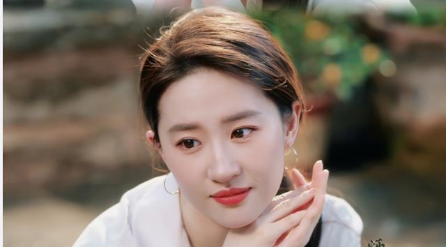 靳东|《纵有疾风起》逃过了靳东和宋佳的商战,逃不过藏私房钱的男三号