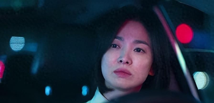 韩国顶流宋慧乔：表面光鲜亮丽，背地里却是受尽了韩国财阀的“玩弄”