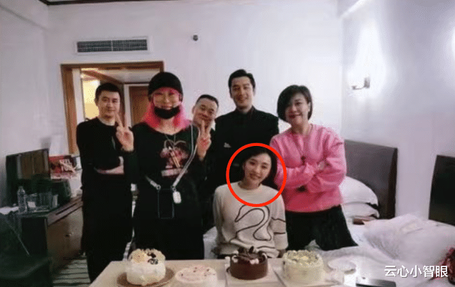 胡歌|胡歌官宣生女！与老婆因养猫结缘，两人2021年领证