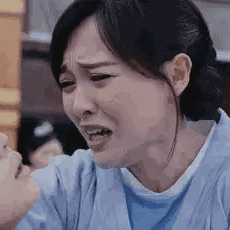 杨超越|哭都不会哭,还当什么演员?