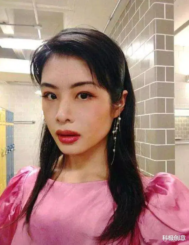 穿衣搭配|如何处理留学生回国求职的尴尬局面？许可馨的经历教你如何应对！