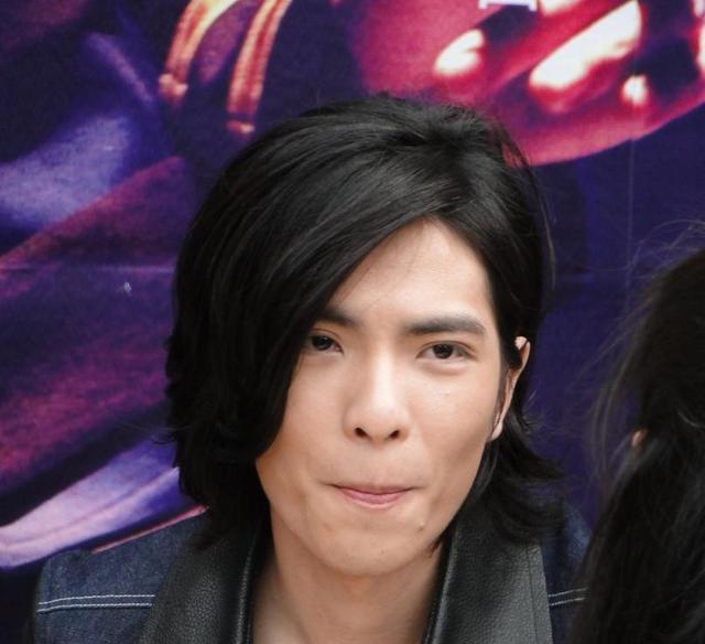 萧敬腾|雨神萧敬腾只因状态随意就被恶意构陷,本人已经发布律师声明维权