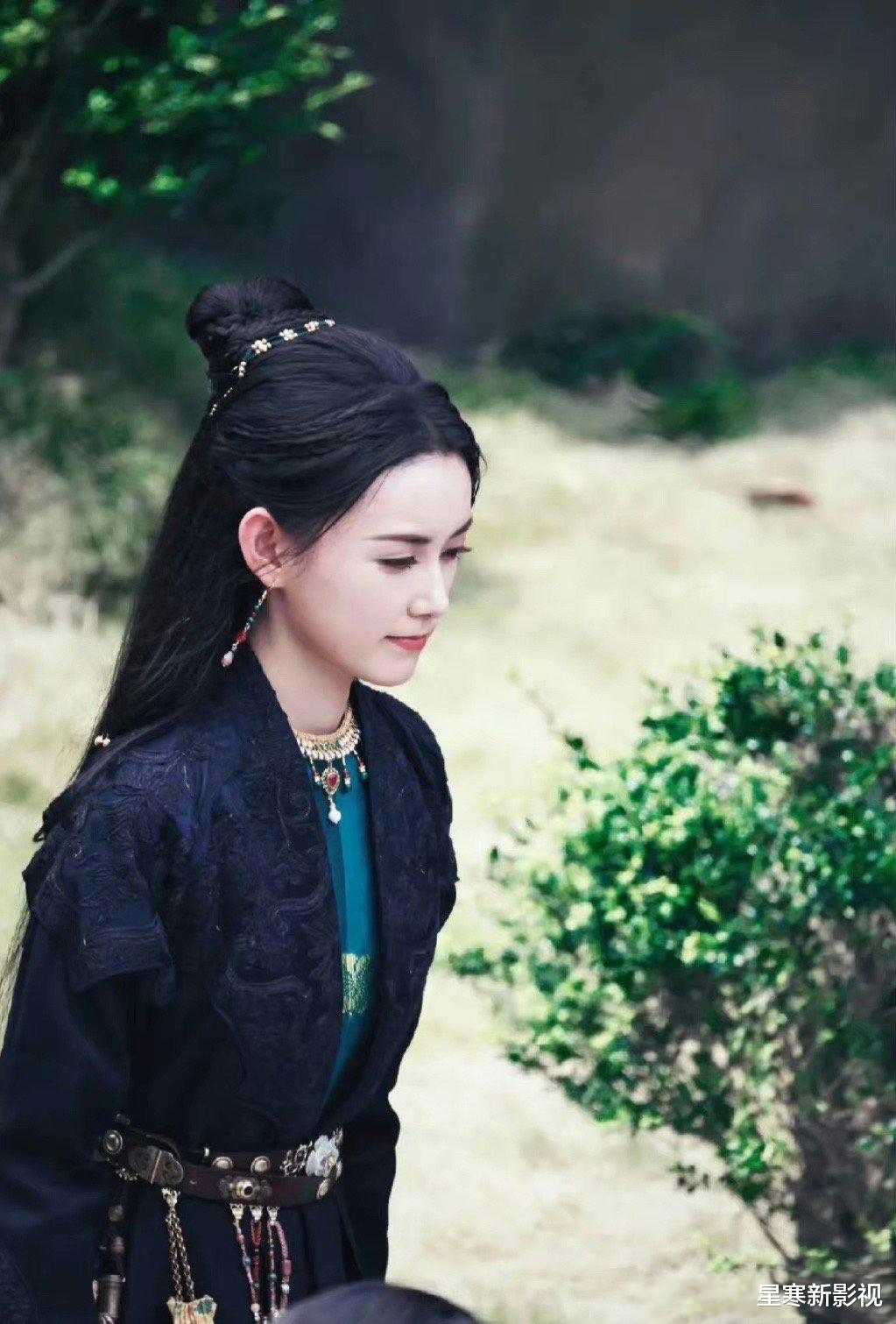 《墨雨云间》未播先火,吴谨言古装绝美,男主团话题度太高!