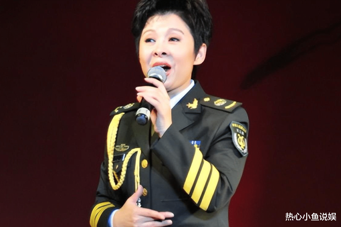 一百万一夜?赖昌星揭露两人真实关系,歌唱家董文华为何会退圈?