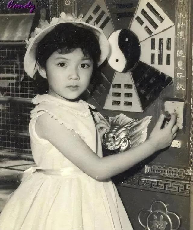 69岁香港「天才童星」被父母当摇钱树 两婚两离晚年独居异国