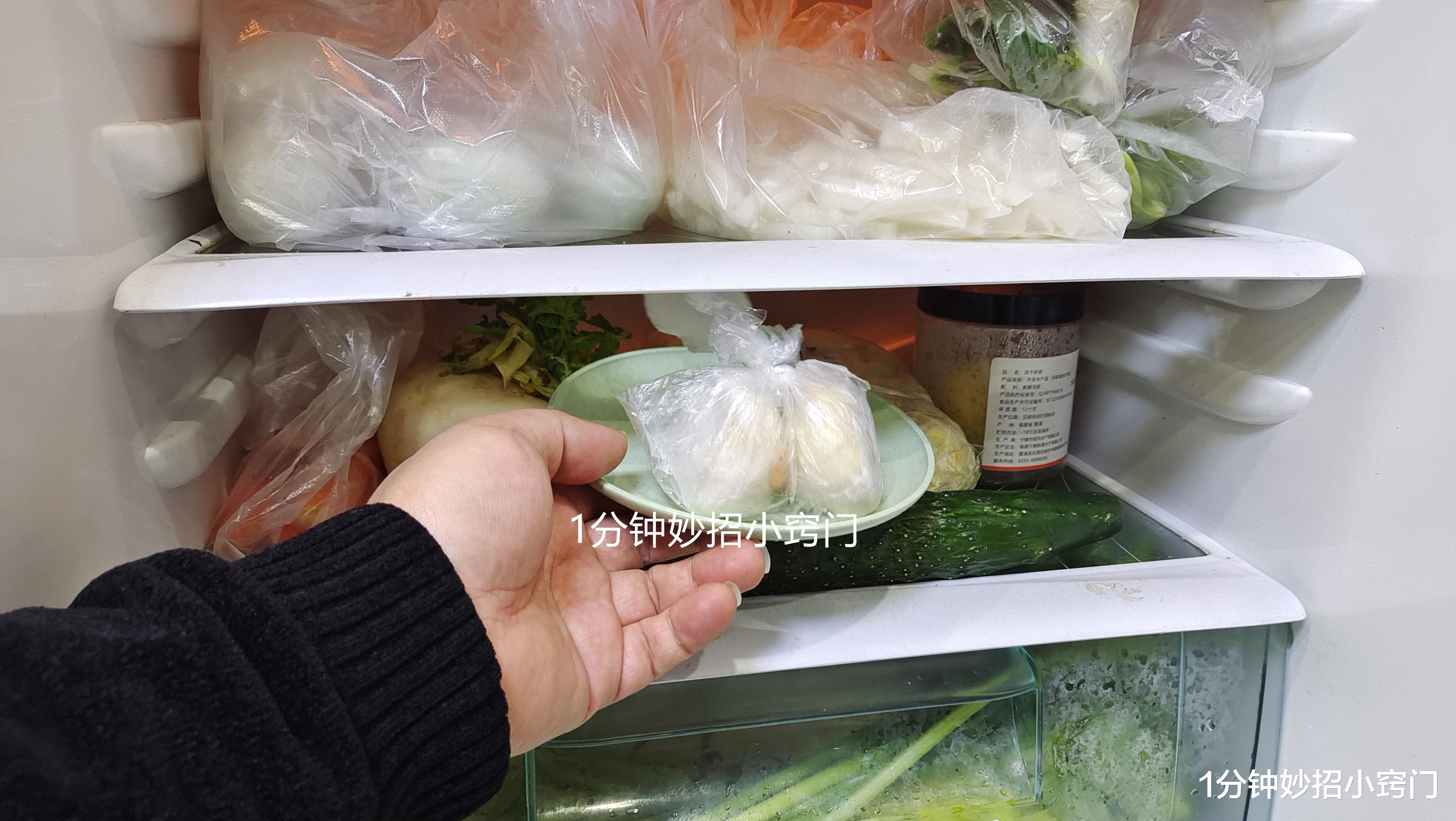 保存馒头时,直接放冰箱是大错!教您1招,放一月都不干硬不发霉