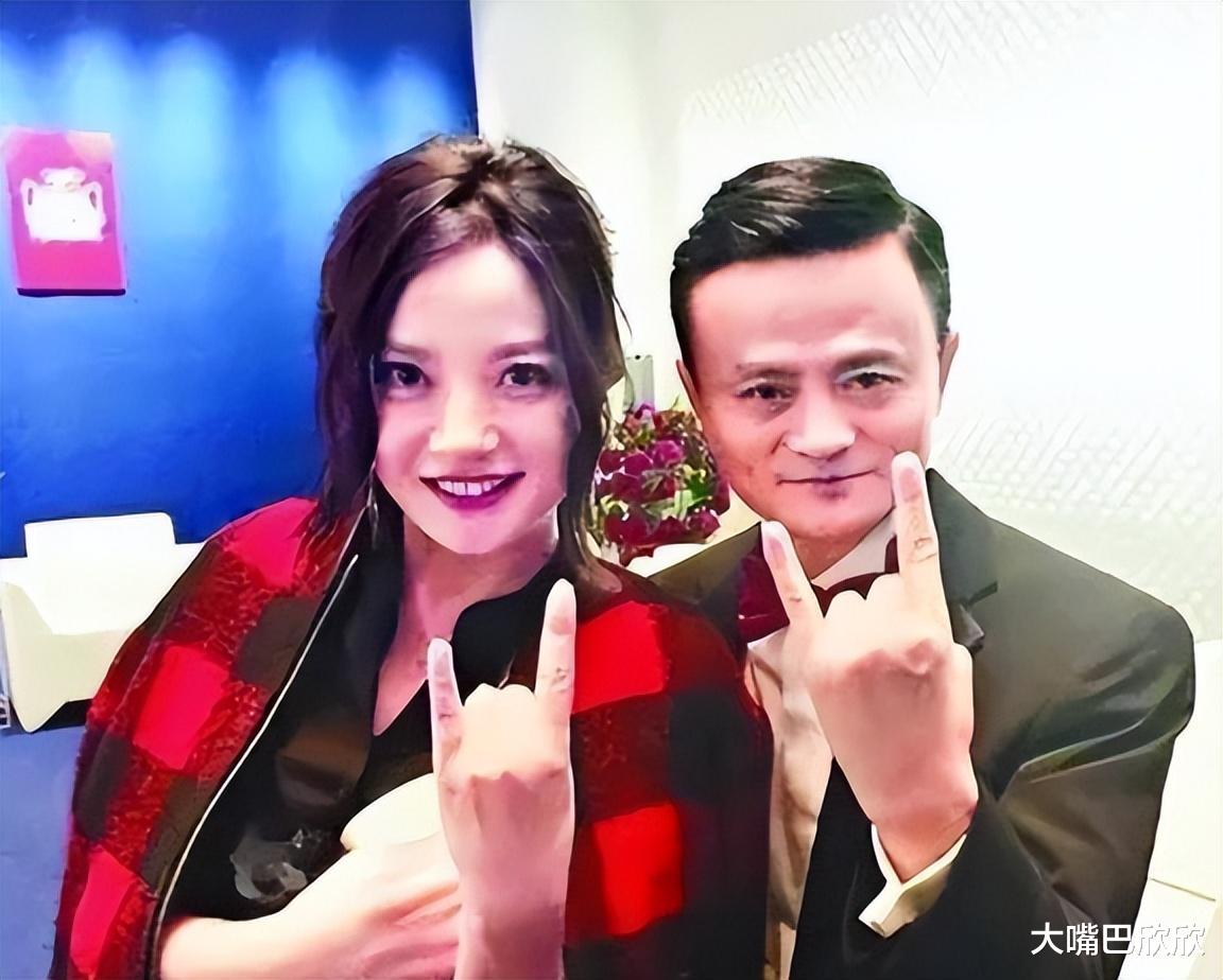 赵薇|深不可测!赵薇罪行何止亲日辱华,现状令人大快人心!