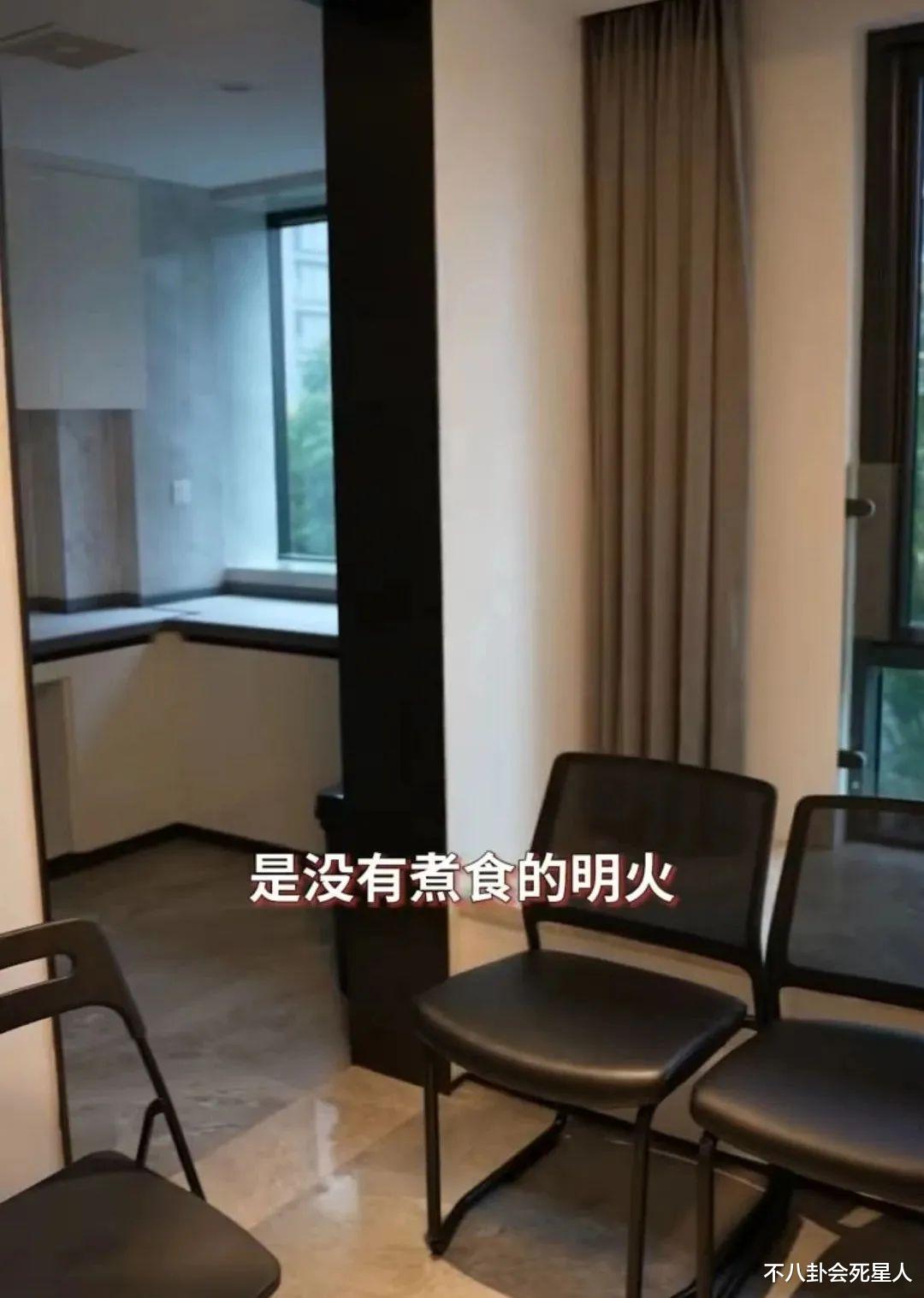 霍启刚晒亚运村住宿条件,曝光房间额外配置,狂赞设施齐全太满意