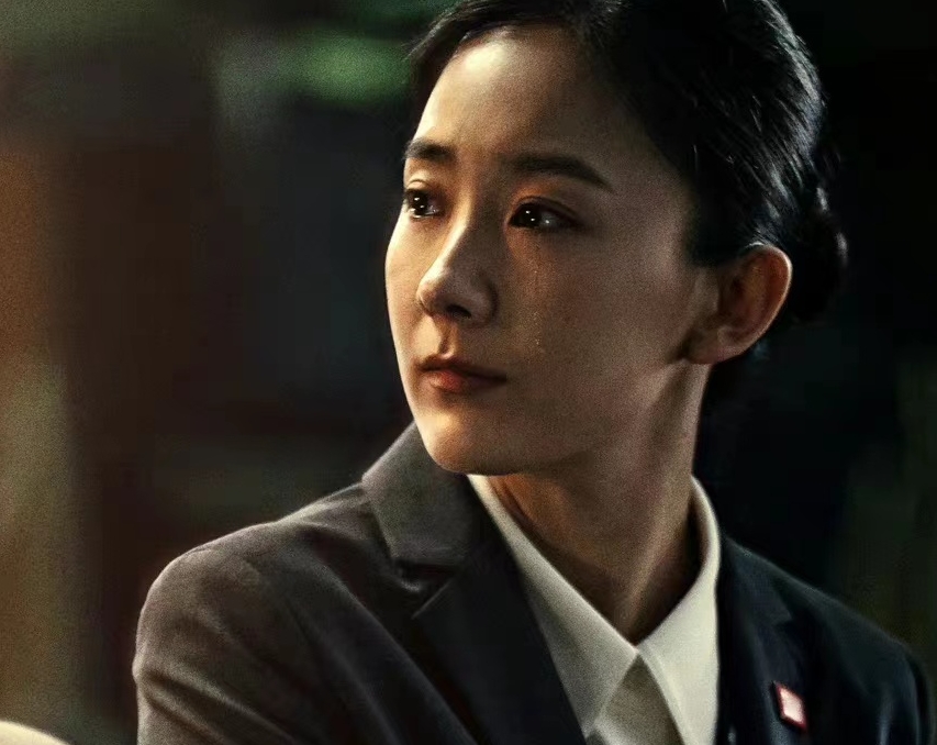 |女演员中的学霸朱颜曼滋，专注于角色，被称为最符合原著的洛枳