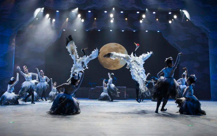 朝鲜族鹤舞也太美了！