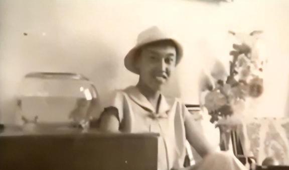 中国第一变性人张克莎:经历比金星还传奇,一生被5个男人宠爱