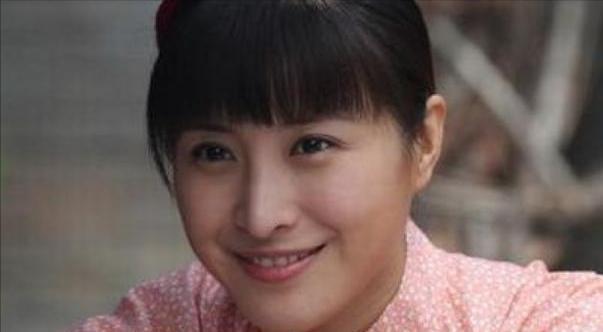 嘻哈包袱铺|和赵本山关系匪浅的王雅捷，被捧红后，为何拒其上春晚邀请？