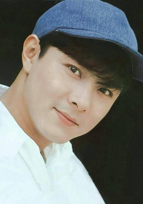 过气艺人的残酷真相和事实,在58岁的张卫健身上展现得淋漓尽致!