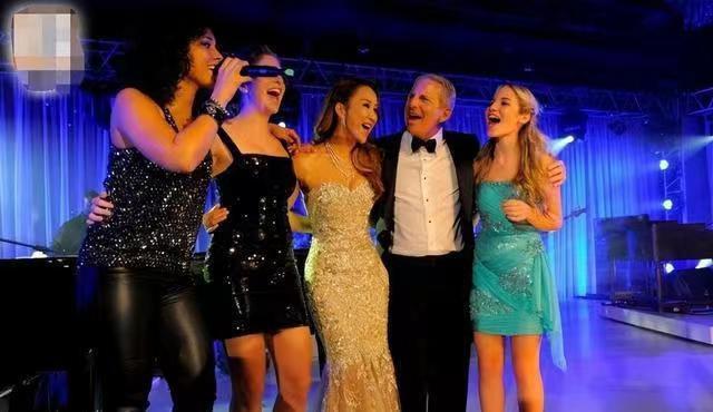 李玟人走茶凉？当年婚宴众星云集盛况不再，出殡仅三俩好友出席