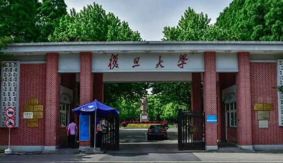 我有辱复旦门楣!秋招近200份简历只有滴滴给机会,张雪峰又赢了