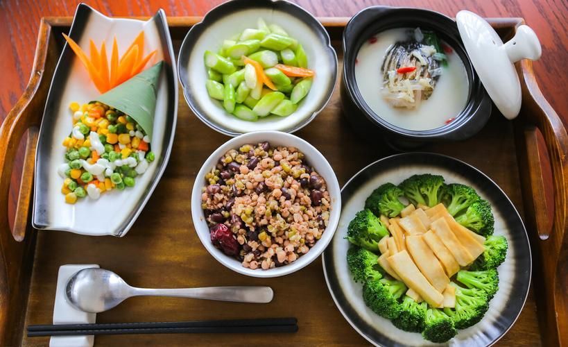 吃得越少，活得越久？一日三餐怎么吃，钟南山的长寿菜单分享给你