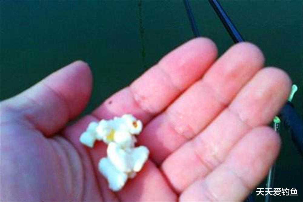 钓鱼技巧：3种特殊钓离底方法，适合各种野钓鱼情