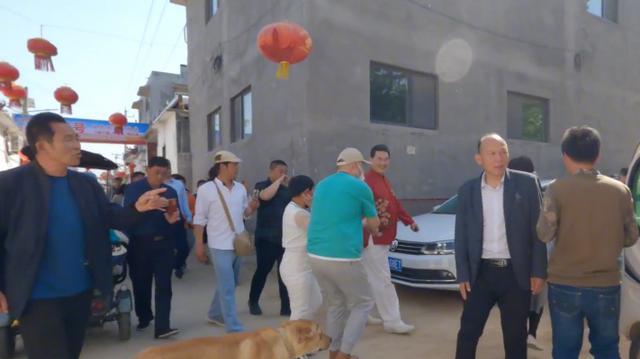 朱之文|演出被扔砖头?大衣哥正式委托律师维权,为再登春晚扫清舆论障碍