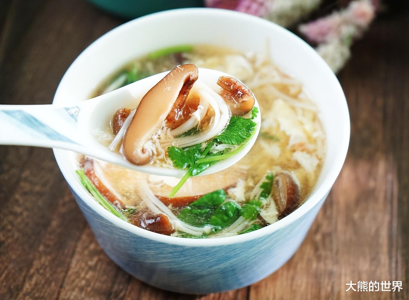 香菜|“天冷多喝汤,秋冬不受凉”,霜降后多喝这4道汤,为入冬打基础