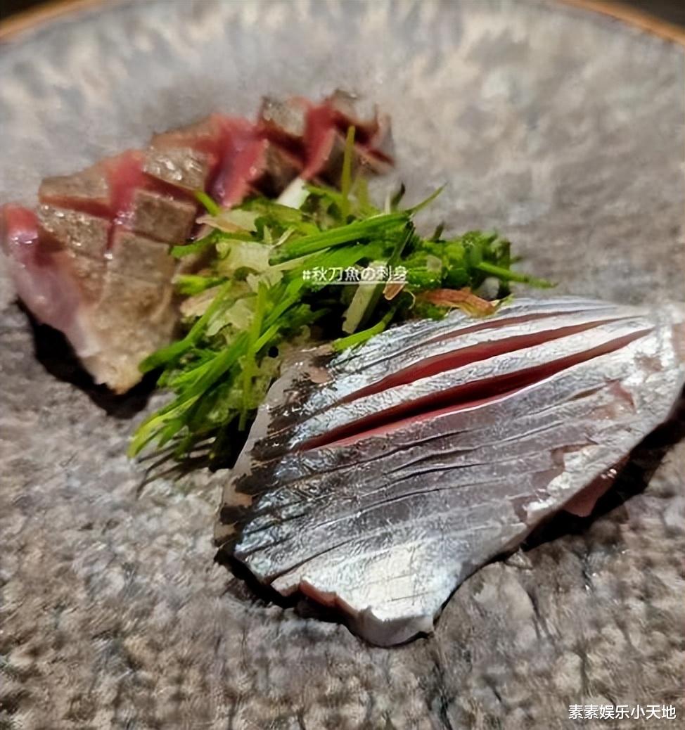 郭嘉文身份改变:花巨资请闺蜜吃饭,名媛装扮彰显女主人的贵气