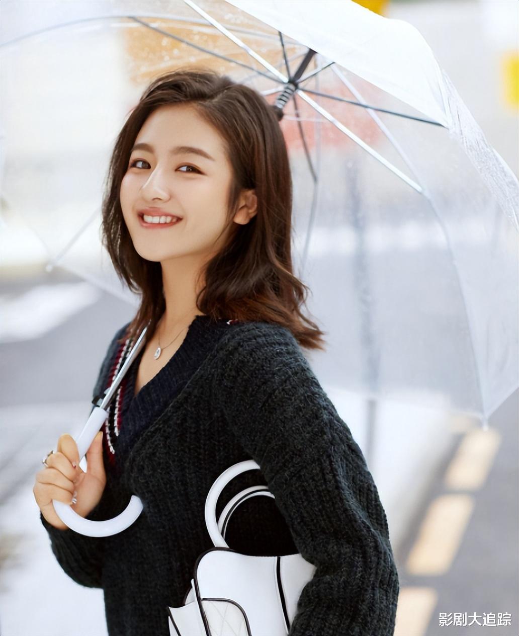 时隔3年,关晓彤再接古装剧,搭档小孩哥王星越出演《榜上佳婿》